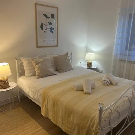 Apartmán Deluxe Mimi With A Free Parking Space *